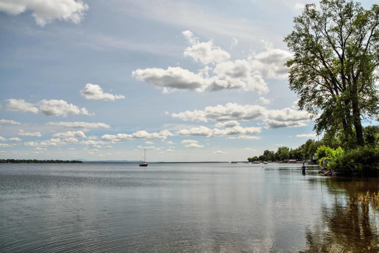 La Cache Du Lac Champlain Venise-en-Québec Dış mekan fotoğraf